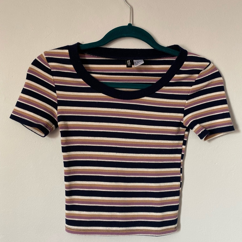 Striped H&M cropped tee